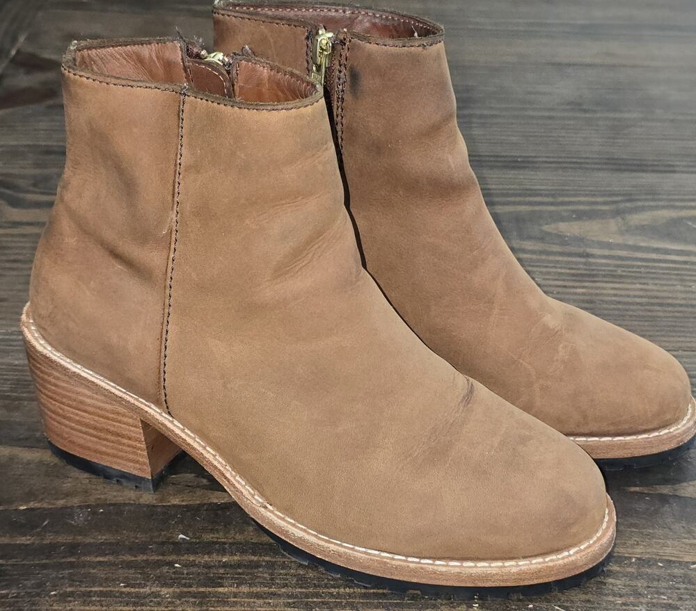 Patina Tan Leather Block Heel Ankle Booties Size 7